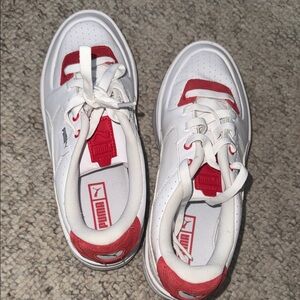Puma Kids Sneakers in White and Red